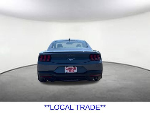 Used 2025 Ford Mustang Premium RWD image 5