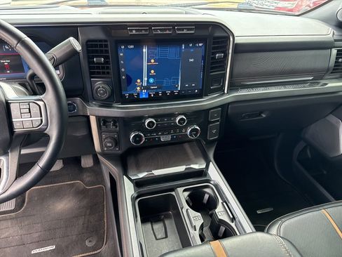 Used 2023 Ford F350 Platinum image 8