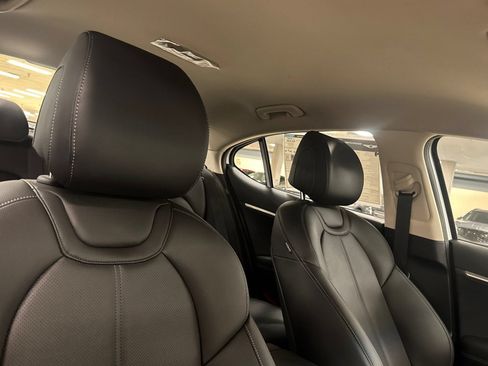 New 2026 Genesis G70 2.5T RWD image 16