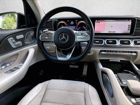 Used 2022 Mercedes-Benz GLS 450 4MATIC image 7