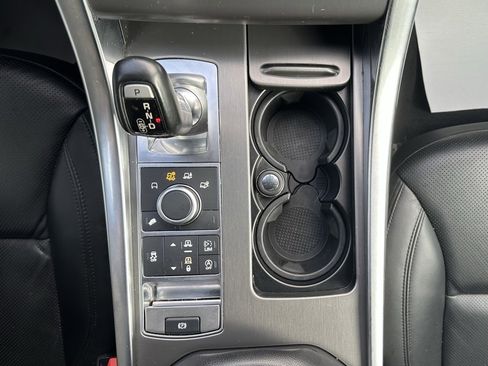 Used 2017 Land Rover Range Rover Sport SE image 29