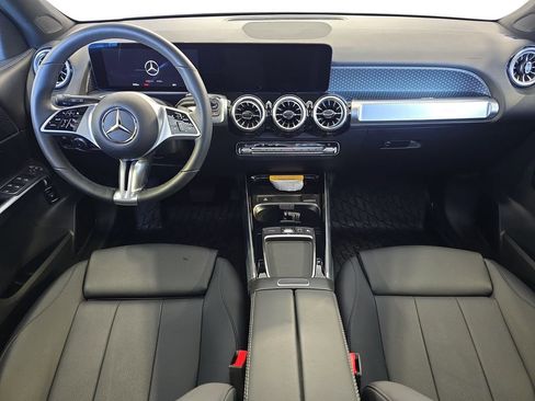 Certified 2026 Mercedes-Benz GLB 250 image 10