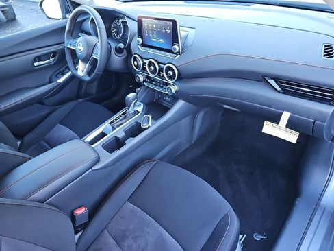 Used 2025 Nissan Sentra SR image 24