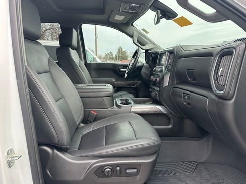 Used 2022 Chevrolet Silverado 1500 LTZ w/ LTZ Premium Package AWD/4WD image 18