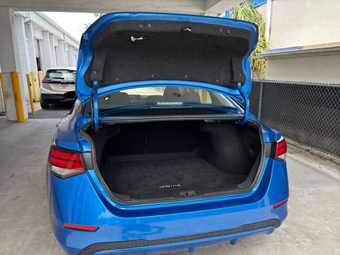 Used 2025 Nissan Sentra SV FWD image 31