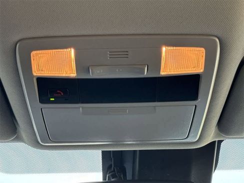 Used 2022 Toyota Tacoma SR5 w/ Technology Package image 20