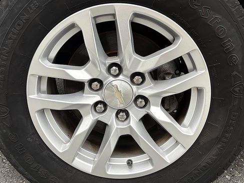 Used 2020 Chevrolet Silverado 1500 LT w/ All-Star Edition AWD/4WD image 7