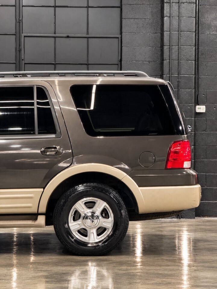 Used 2006 Ford Expedition Eddie Bauer AWD/4WD image 16