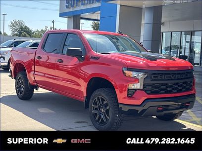 New 2026 Chevrolet Silverado 1500 Custom Trail Boss w/ LPO, Dark Essentials Package