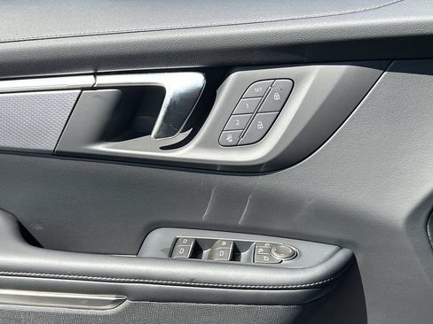 New 2026 Buick Enclave Sport Touring w/ Power Package FWD image 23