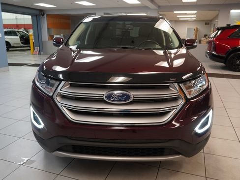Used 2017 Ford Edge Titanium w/ Equipment Group 301A AWD/4WD image 16