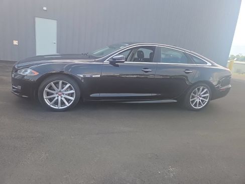 Used 2018 Jaguar XJ R-Sport AWD/4WD image 6
