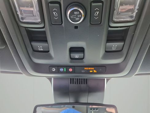 Used 2024 GMC Yukon XL AT4 w/ AT4 Premium Plus Package AWD/4WD image 43