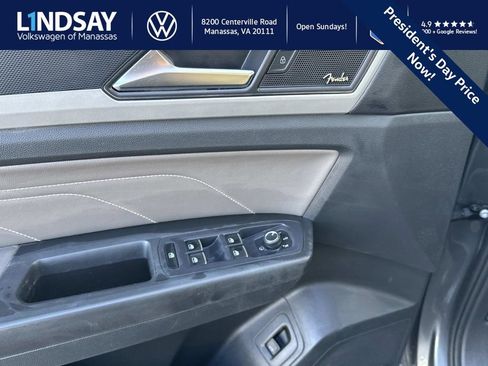 Used 2022 Volkswagen Atlas SEL Premium image 17