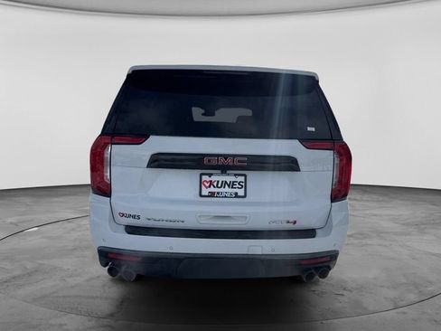 Used 2024 GMC Yukon AT4 AWD/4WD image 12