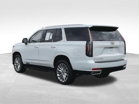 Used 2023 Cadillac Escalade Premium Luxury AWD/4WD image 6