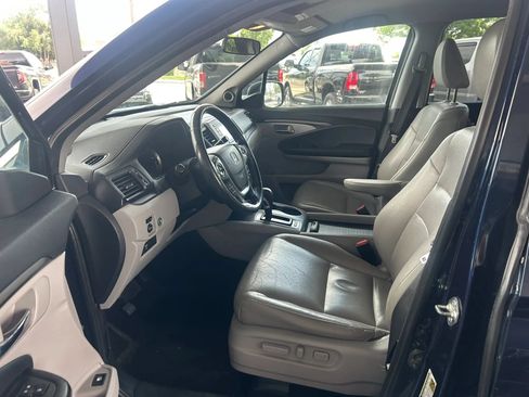 Used 2018 Honda Ridgeline RTL image 13