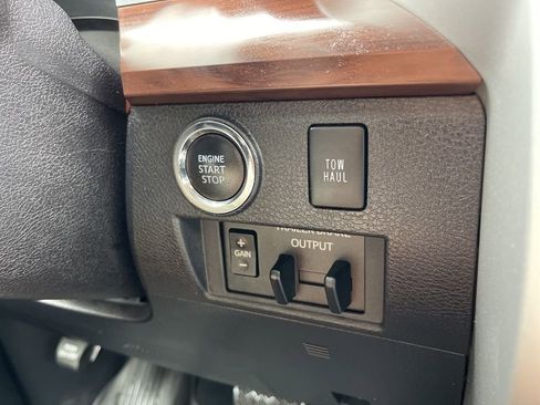 Used 2020 Toyota Tundra Limited image 13