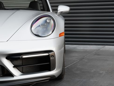 Certified 2023 Porsche 911 Carrera GTS RWD image 43