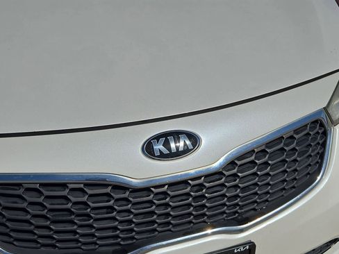 Used 2016 Kia Forte EX image 10