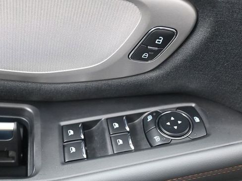 Used 2025 Ford Expedition Active image 7