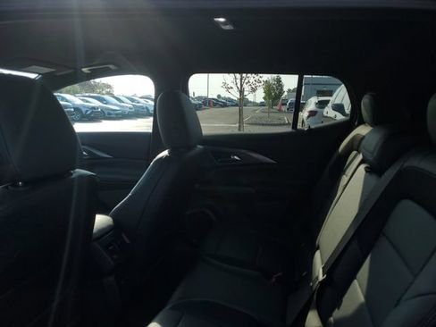 Certified 2024 Chevrolet Equinox EV LT FWD image 9