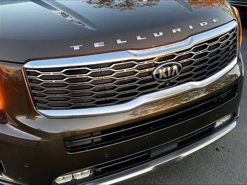 Used 2020 Kia Telluride SX image 32
