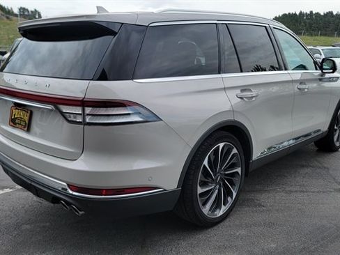 Used 2020 Lincoln Aviator Reserve w/ Equipment Group 202A AWD/4WD image 6