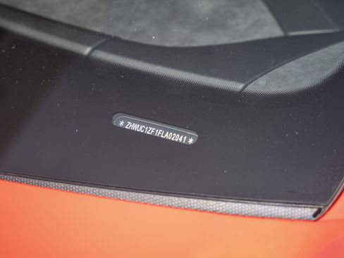 Used 2015 Lamborghini Huracan LP 610-4 image 34