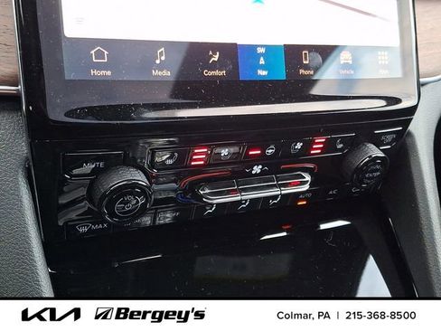 Used 2025 Jeep Grand Cherokee L Summit image 20