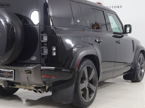 Used 2023 Land Rover Defender 110 V8 image 44