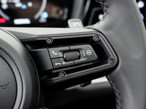 New 2026 Porsche Cayenne image 14