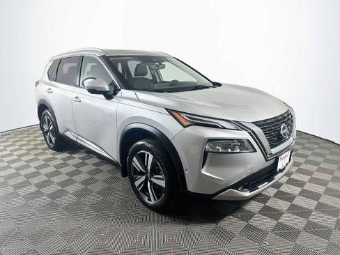 Certified 2022 Nissan Rogue Platinum w/ Head-Up Display Package AWD/4WD image 3