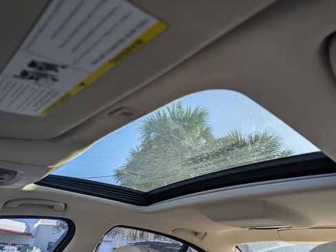 Used 2013 BMW 535i xDrive Sedan image 18