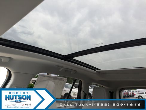 New 2025 Lincoln Aviator 2WD w/ Equipment Group 101A image 30