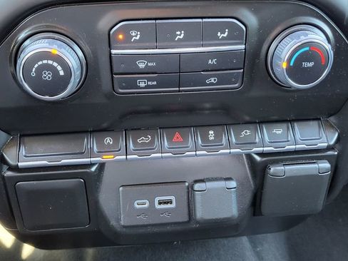 Used 2021 Chevrolet Silverado 1500 Custom image 29