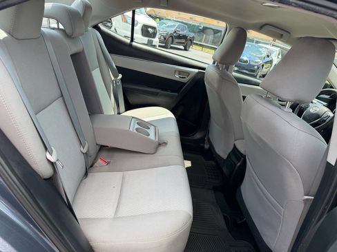 Used 2015 Toyota Corolla LE FWD image 15