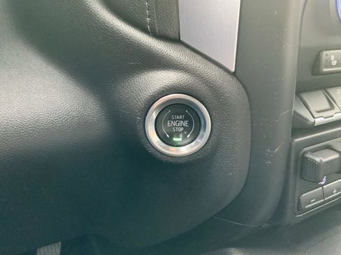 Used 2019 GMC Sierra 1500 SLT w/ SLT Convenience Package AWD/4WD image 33