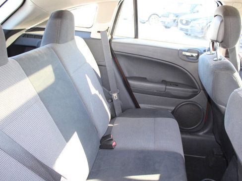 Used 2011 Dodge Caliber Heat w/ Premium Sound Group image 17