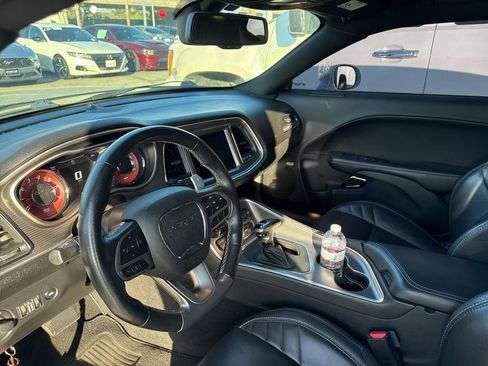 Used 2019 Dodge Challenger SRT Hellcat w/ Laguna Leather Package image 5
