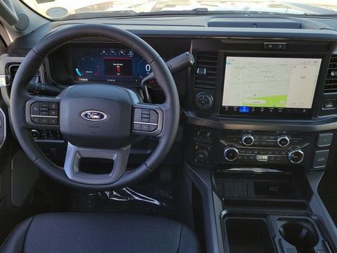 New 2026 Ford F250 Lariat w/ Black Appearance Package image 8