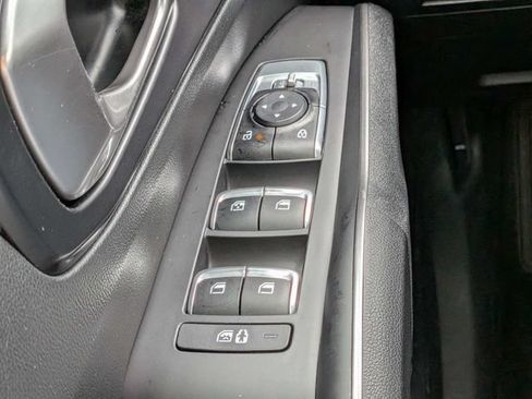 Used 2024 Kia Sorento S AWD/4WD image 29