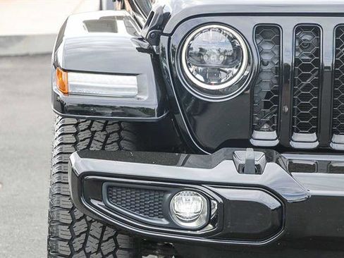 Used 2023 Jeep Gladiator Overland image 28