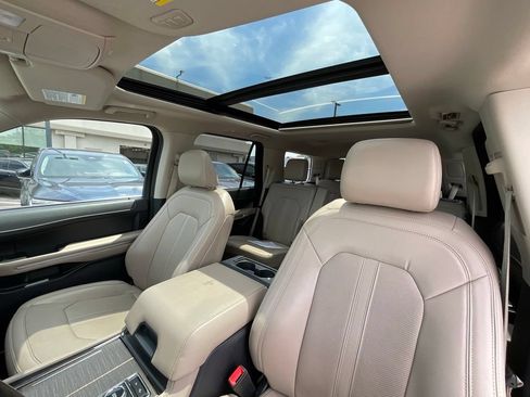 Used 2023 Ford Expedition Limited AWD/4WD image 11