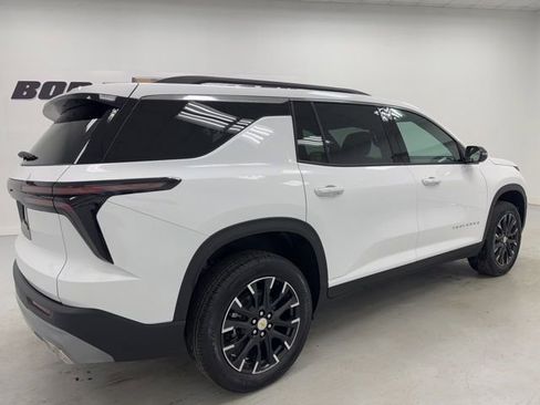New 2026 Chevrolet Traverse LT w/ Sun and Wheel Package AWD/4WD image 5