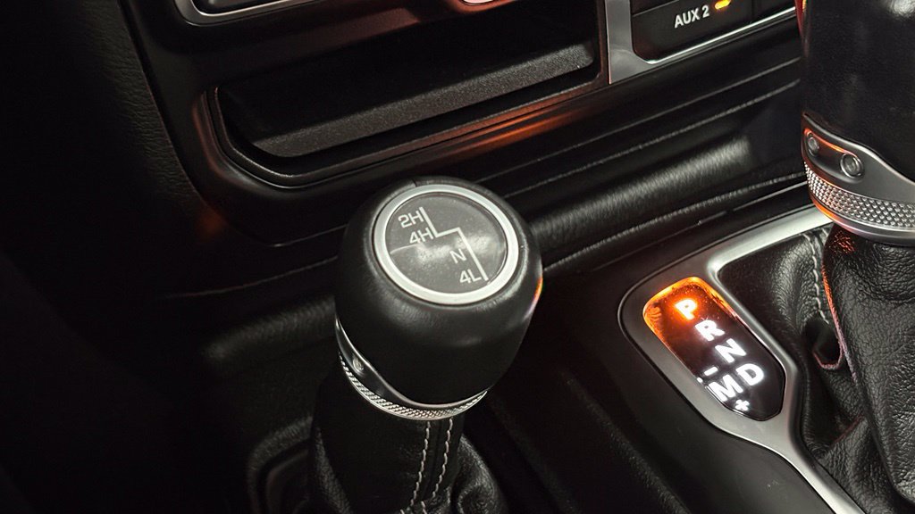 Used 2021 Jeep Wrangler Unlimited Sahara w/ Uconnect 4C Nav & Sound Group AWD/4WD image 39