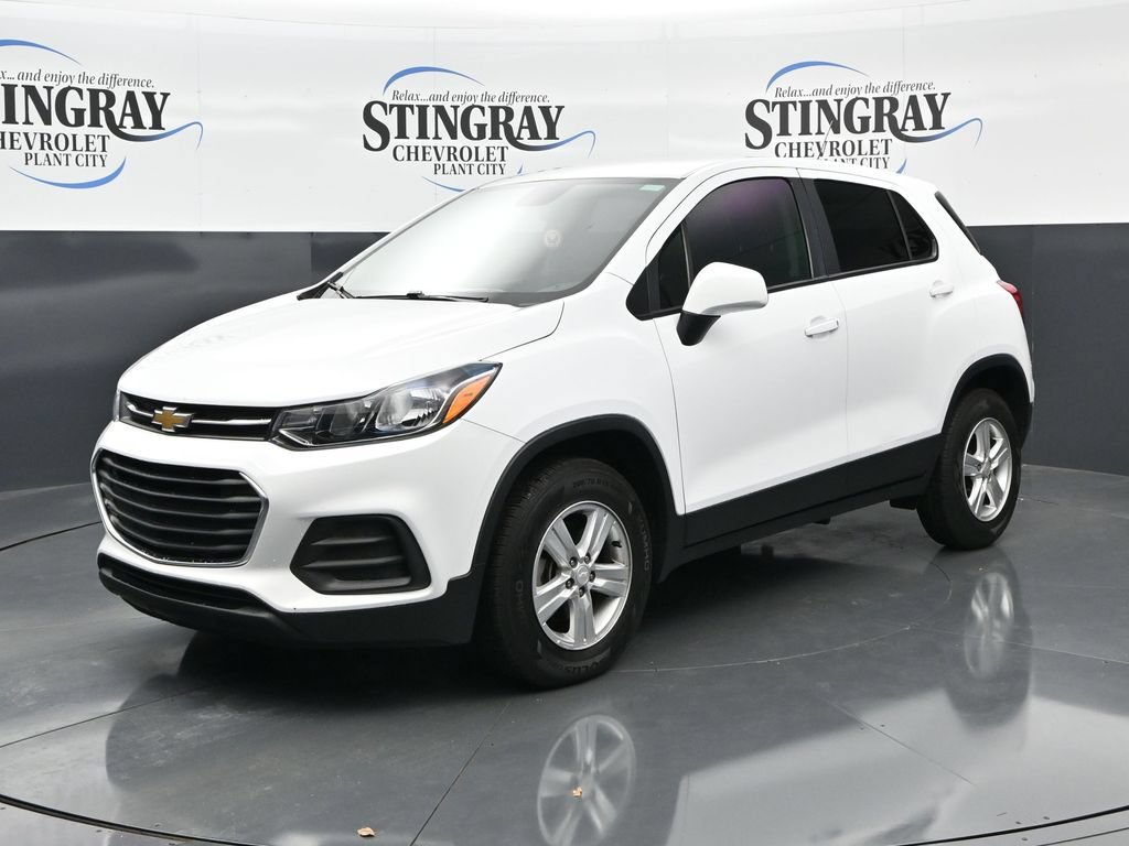 Certified 2022 Chevrolet Trax LS w/ Tint and Cruise Package AWD/4WD image 3