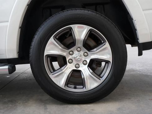 Used 2019 RAM 1500 Laramie image 24