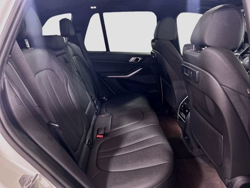 Used 2021 BMW X5 sDrive40i w/ Premium Package RWD image 25