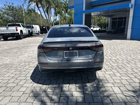 Used 2025 Honda Accord Sport image 38